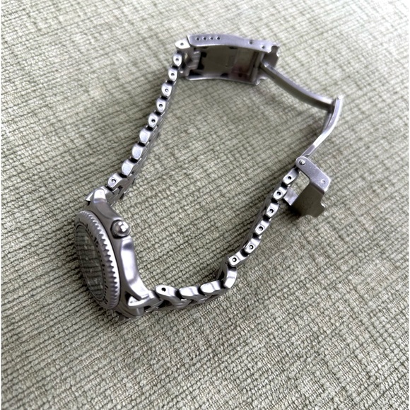 ESQ By Movado Women’s Submersible Watch, Professional WR-200M,
Date - Picture 7 of 8